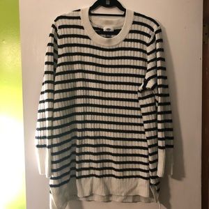 Long Sleeve White and Black Striped Sweater